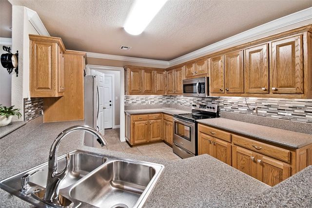 5 Thirsk Lane, Bella Vista, AR 72714