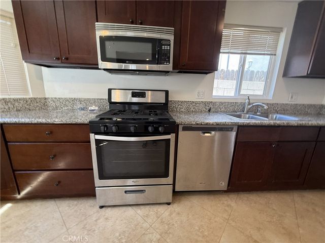 7322 Lindley, Reseda, CA 91335