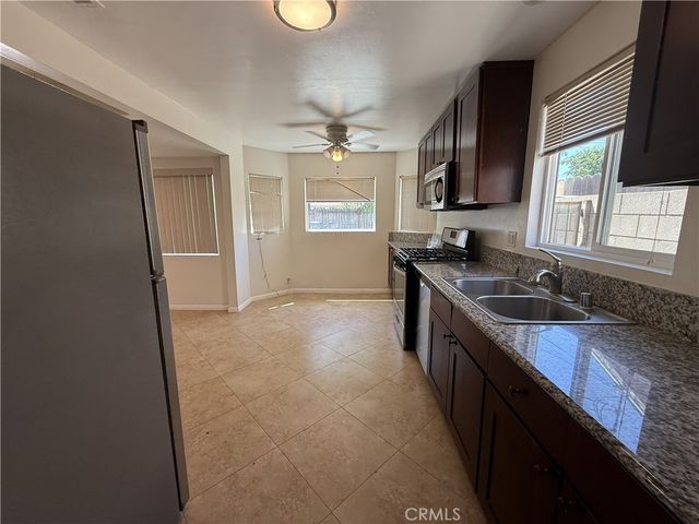 7322 Lindley, Reseda, CA 91335