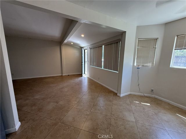7322 Lindley, Reseda, CA 91335