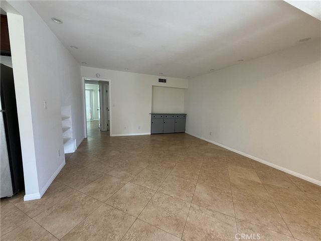 7322 Lindley, Reseda, CA 91335