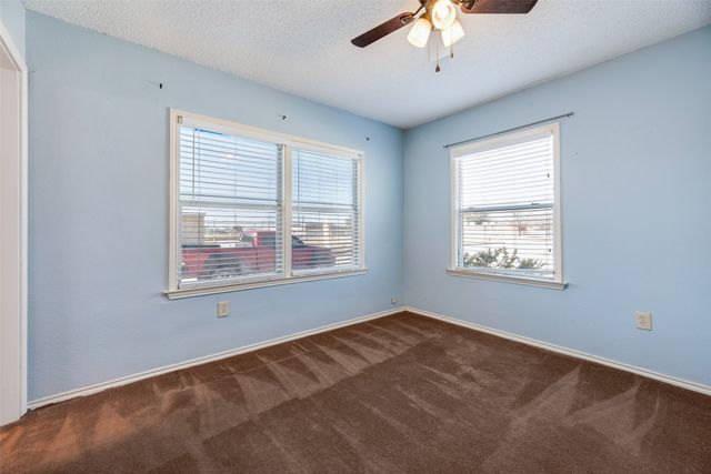 928 W Willow Street, Sanger, TX 76266