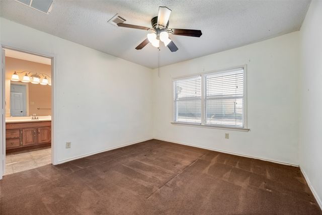 928 W Willow Street, Sanger, TX 76266