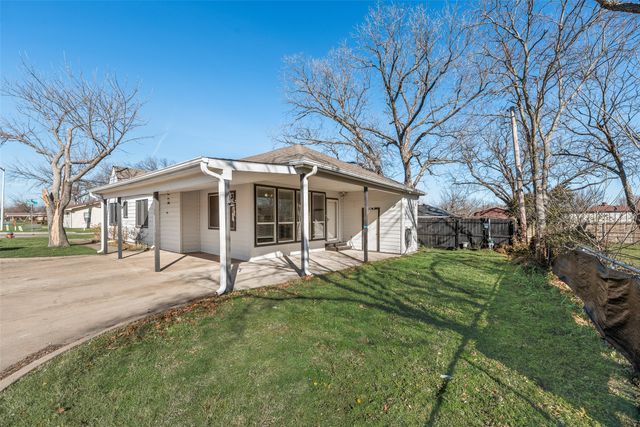 928 W Willow Street, Sanger, TX 76266