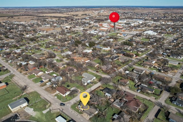 928 W Willow Street, Sanger, TX 76266