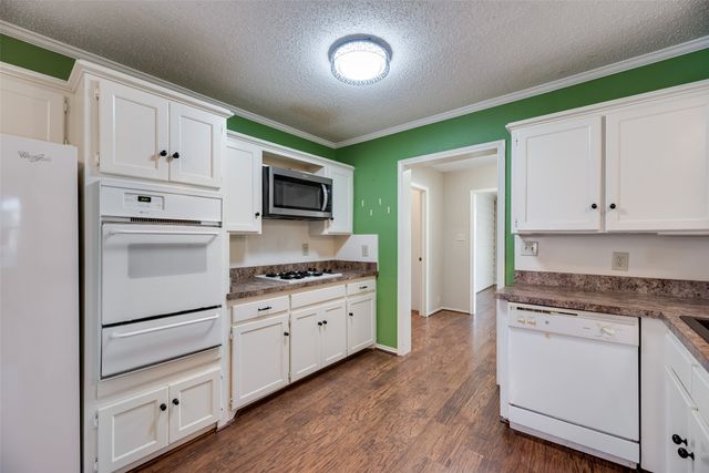 928 W Willow Street, Sanger, TX 76266