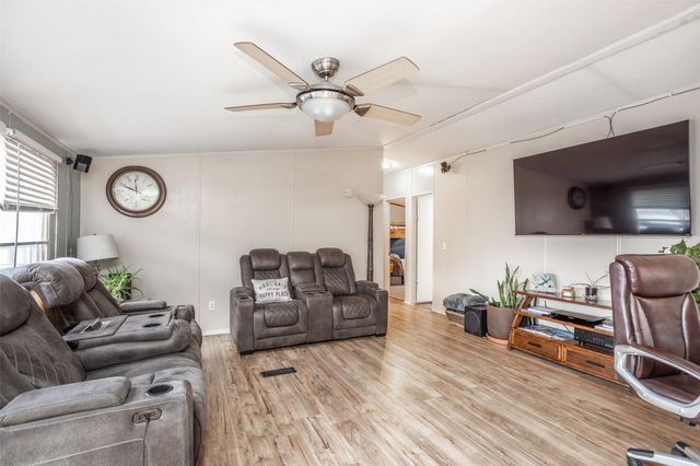 9120 Fm 1201, Gainesville, TX 76240