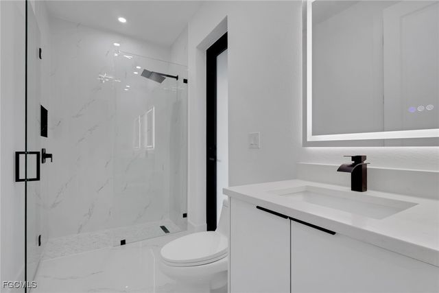 1408 Embers PKWY W, Cape Coral, FL 33993