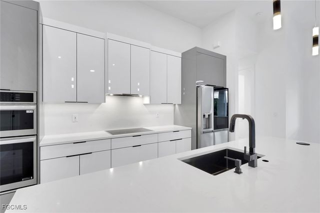 1408 Embers PKWY W, Cape Coral, FL 33993