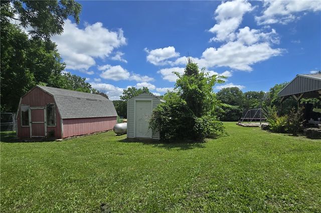 696 Highway 21 N, Berryville, AR 72616