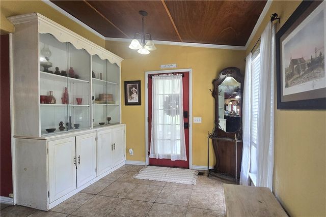 696 Highway 21 N, Berryville, AR 72616