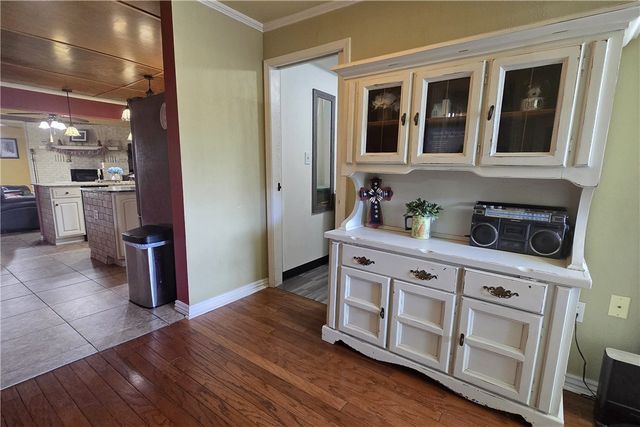 696 Highway 21 N, Berryville, AR 72616