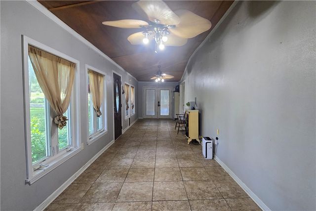 696 Highway 21 N, Berryville, AR 72616