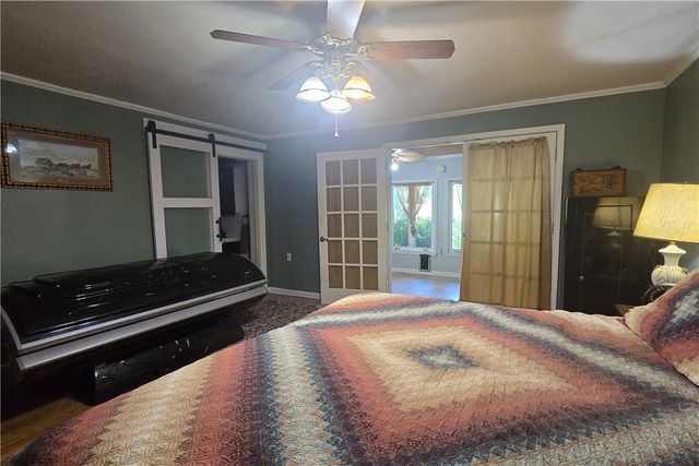 696 Highway 21 N, Berryville, AR 72616