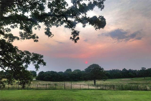 696 Highway 21 N, Berryville, AR 72616