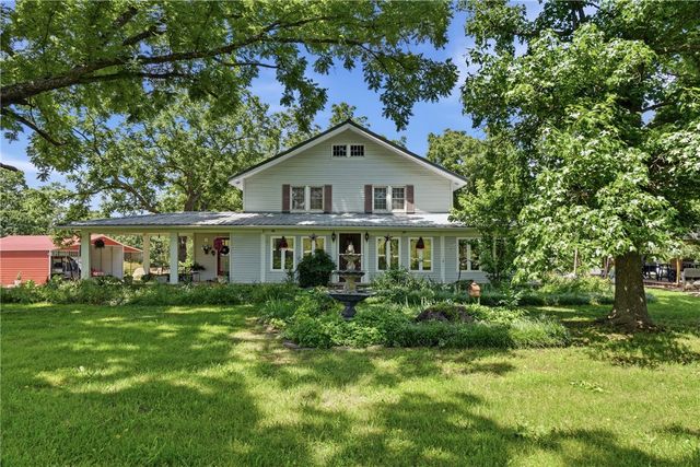 696 Highway 21 N, Berryville, AR 72616