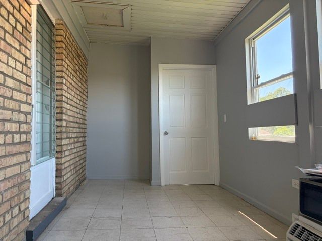 7323 W HIGGINS Avenue 2, Chicago, IL 60656