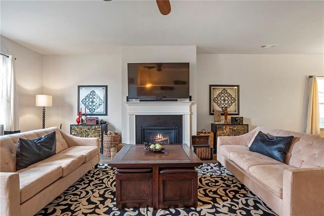 642 Royal Crest Court, Canton, GA 30115