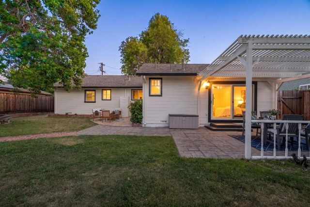 1049 Lucot Way, Campbell, CA 95008