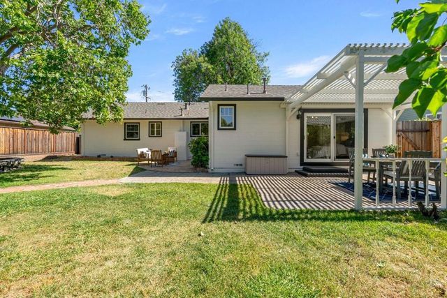 1049 Lucot Way, Campbell, CA 95008