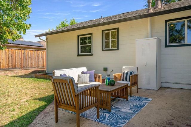 1049 Lucot Way, Campbell, CA 95008