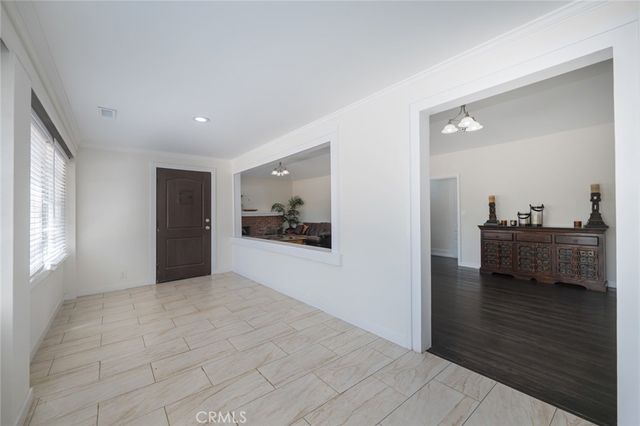 14151 Chandler, Sherman Oaks, CA 91401