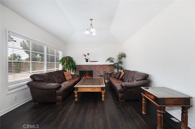 14151 Chandler, Sherman Oaks, CA 91401