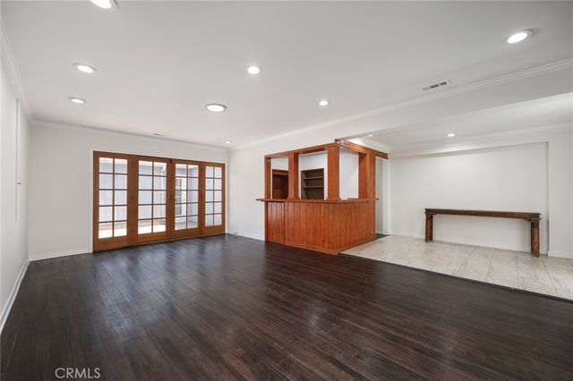 14151 Chandler, Sherman Oaks, CA 91401