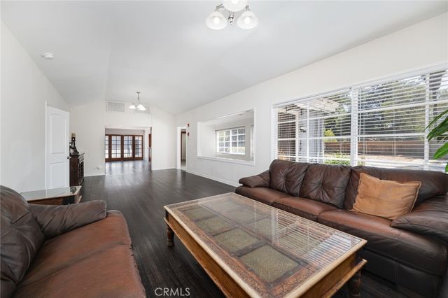 14151 Chandler, Sherman Oaks, CA 91401