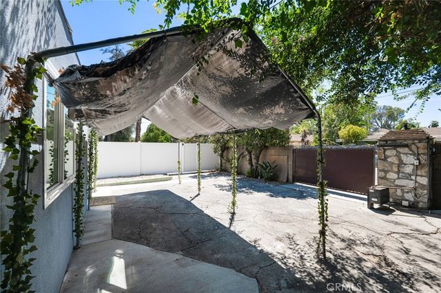 14151 Chandler, Sherman Oaks, CA 91401
