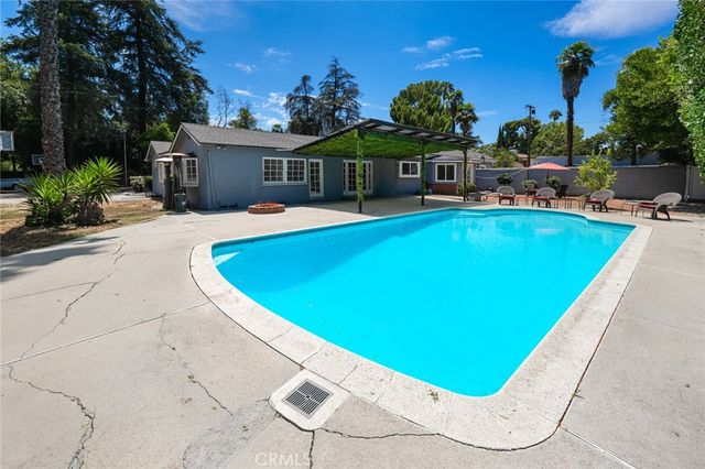 14151 Chandler, Sherman Oaks, CA 91401