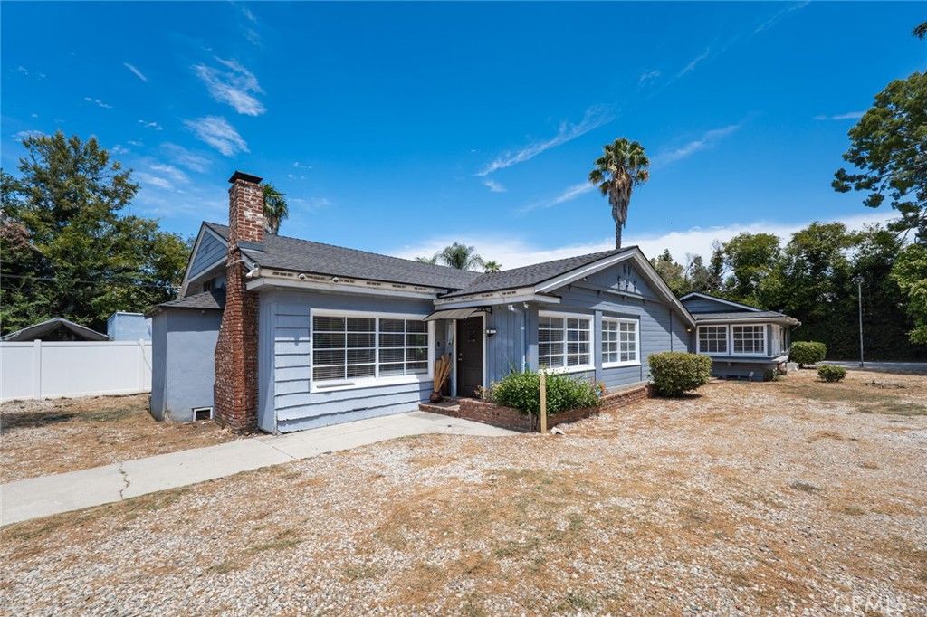 14151 Chandler, Sherman Oaks, CA 91401