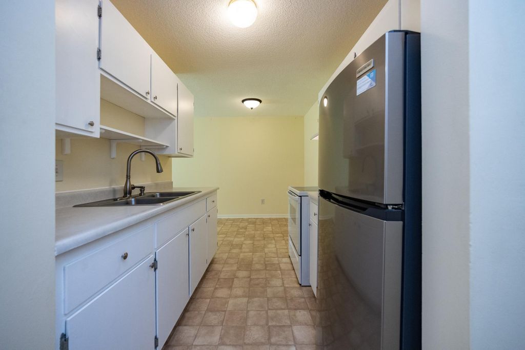 2007 E 122nd Street B5, Burnsville, MN 55337 — photo 2