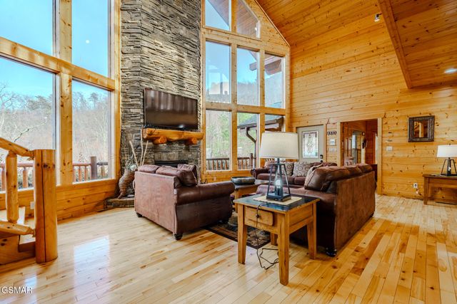 3329 Grouse Ridge Lane, Sevierville, TN 37876