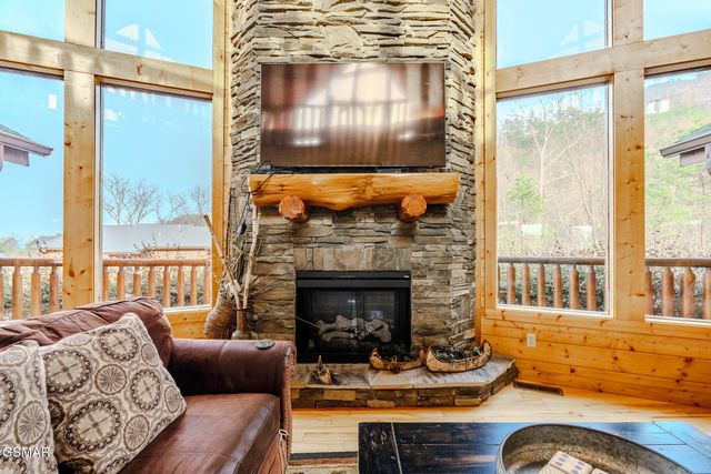 3329 Grouse Ridge Lane, Sevierville, TN 37876