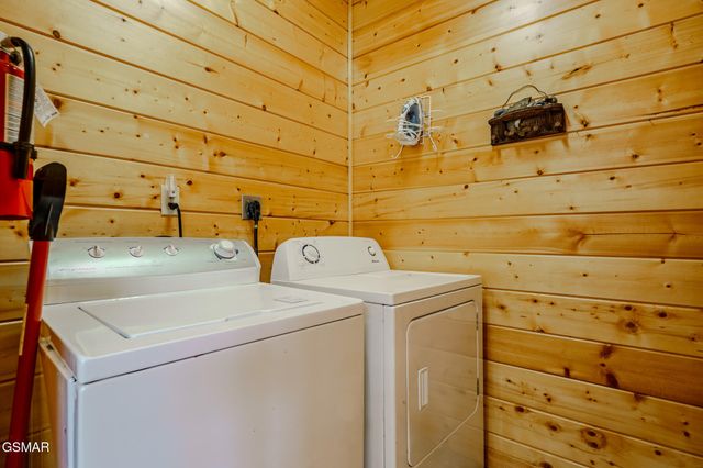 3329 Grouse Ridge Lane, Sevierville, TN 37876