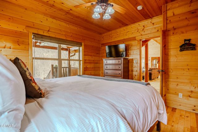 3329 Grouse Ridge Lane, Sevierville, TN 37876