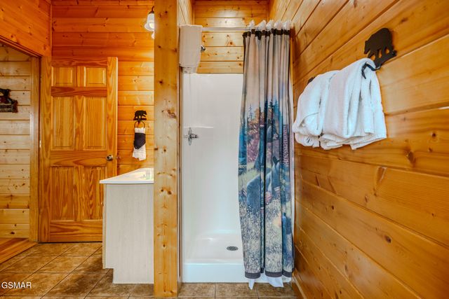 3329 Grouse Ridge Lane, Sevierville, TN 37876