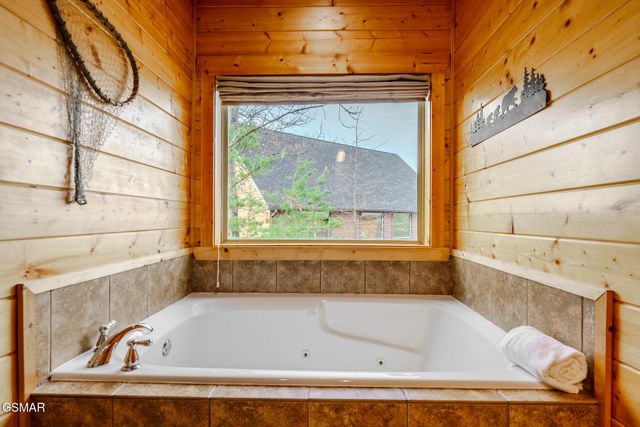 3329 Grouse Ridge Lane, Sevierville, TN 37876