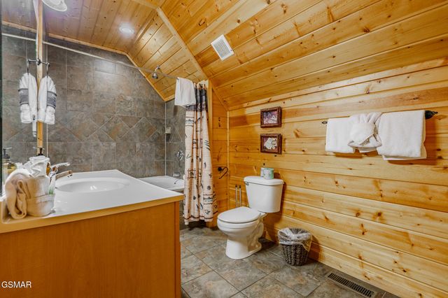 3329 Grouse Ridge Lane, Sevierville, TN 37876