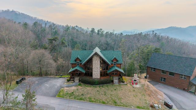 3329 Grouse Ridge Lane, Sevierville, TN 37876