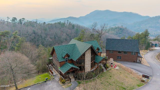 3329 Grouse Ridge Lane, Sevierville, TN 37876