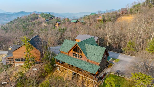 3329 Grouse Ridge Lane, Sevierville, TN 37876