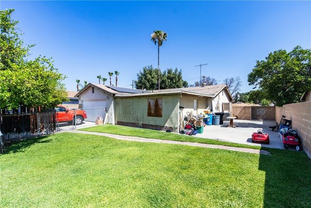 485 E Randall, Rialto, CA 92376