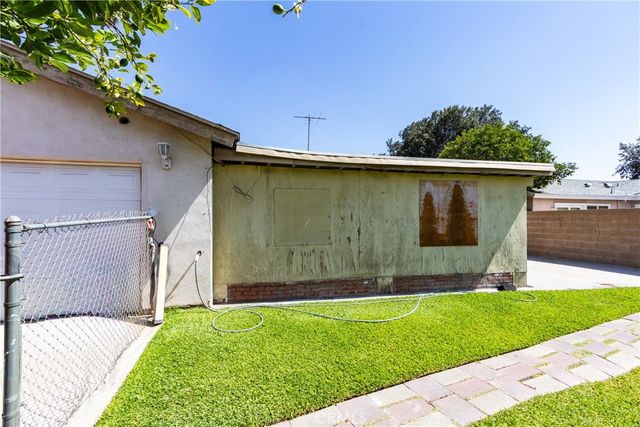 485 E Randall, Rialto, CA 92376