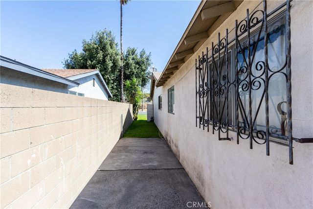 485 E Randall, Rialto, CA 92376
