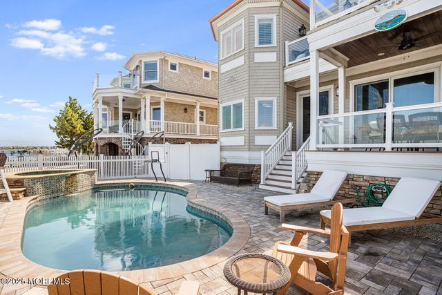 47 Pershing Boulevard, Lavallette, NJ 08735