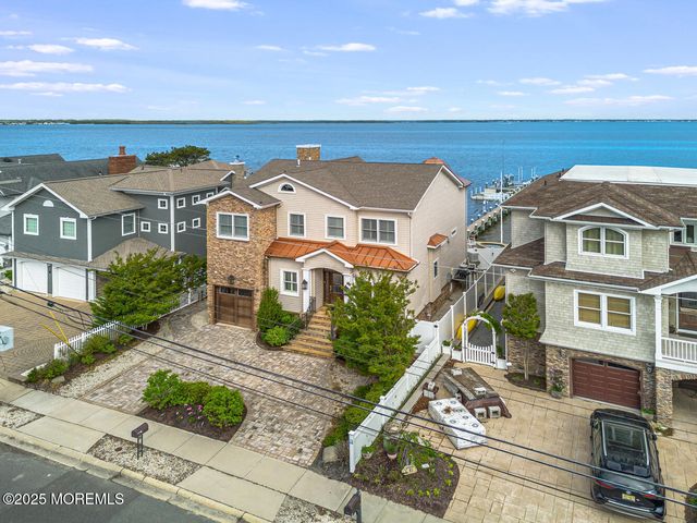 47 Pershing Boulevard, Lavallette, NJ 08735