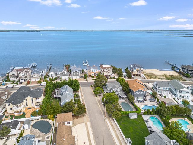 47 Pershing Boulevard, Lavallette, NJ 08735