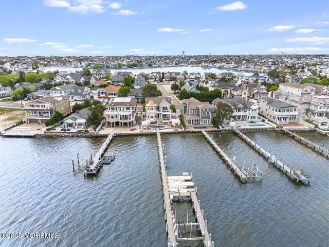 47 Pershing Boulevard, Lavallette, NJ 08735